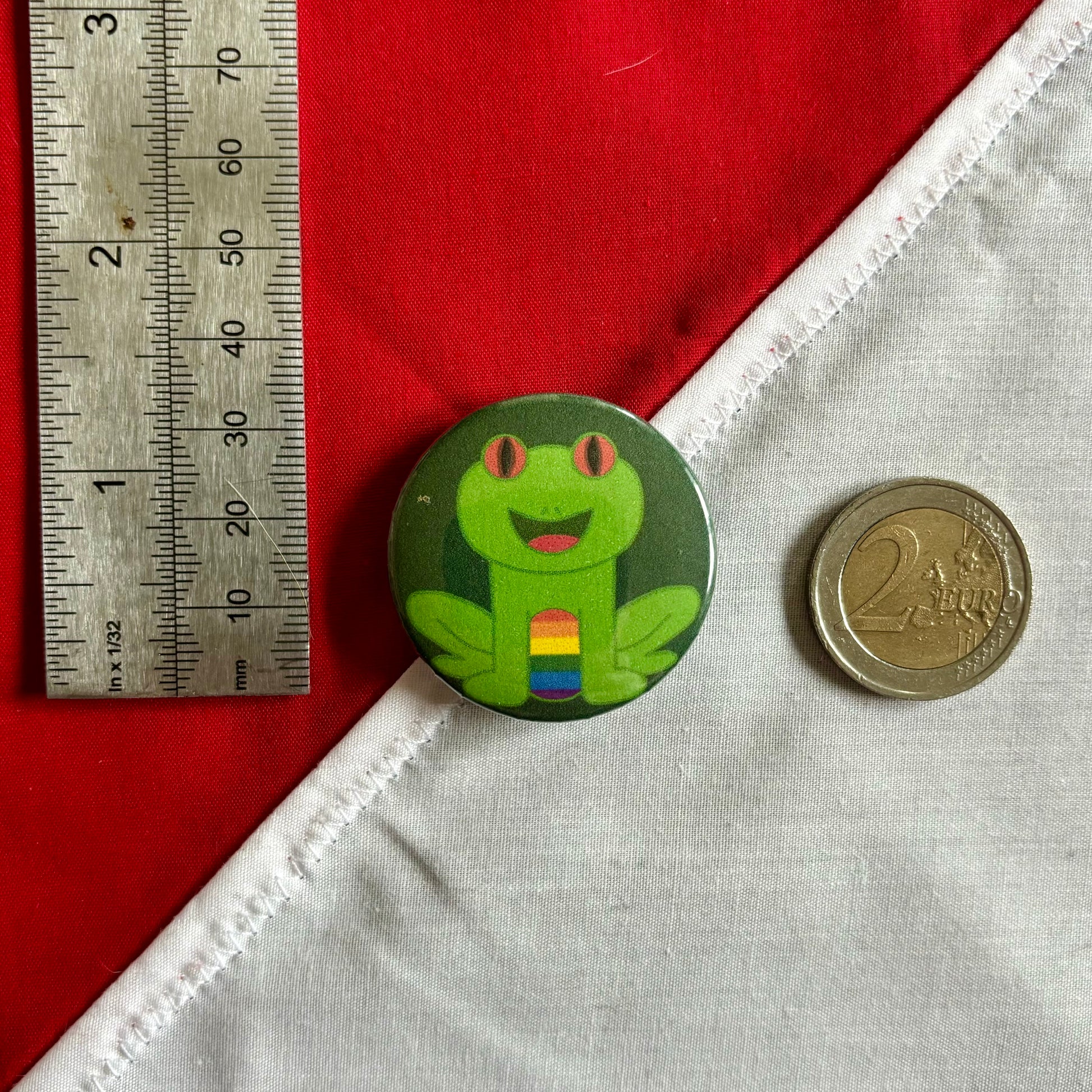 Pride Frog Badges size